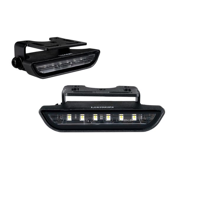 LEDSON Nano baklygte med beslag, set fra forskellige vinkler