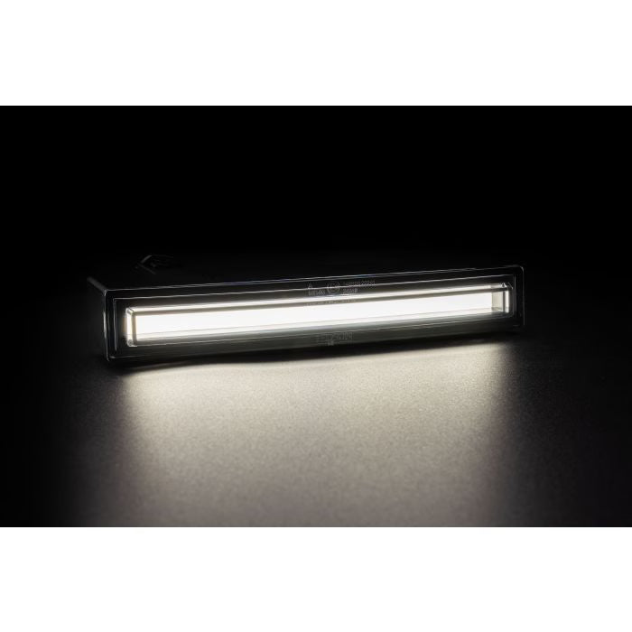 Ledson Optoline NG+ lyser hvidt på sort baggrund