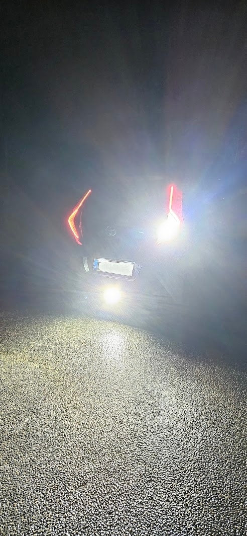 Billed af Ledson Nano baklygte monteret på en Toyota Aygo