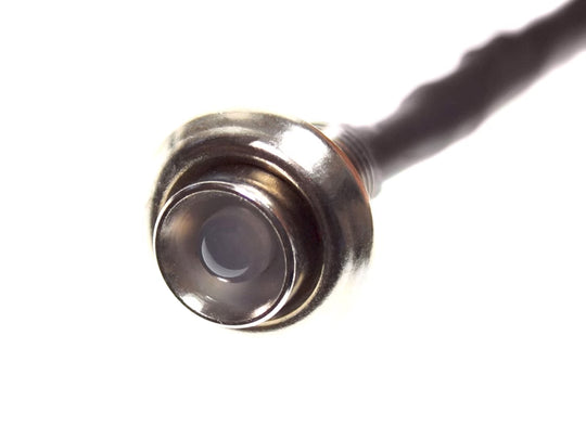 Nærbillede af krom mini LED spot diode